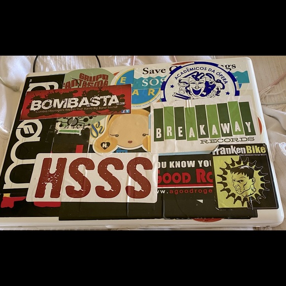 MacBook Pro 2011 - Picture 1 of 5